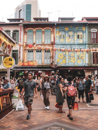 Shopping in Chinatown in Singapore