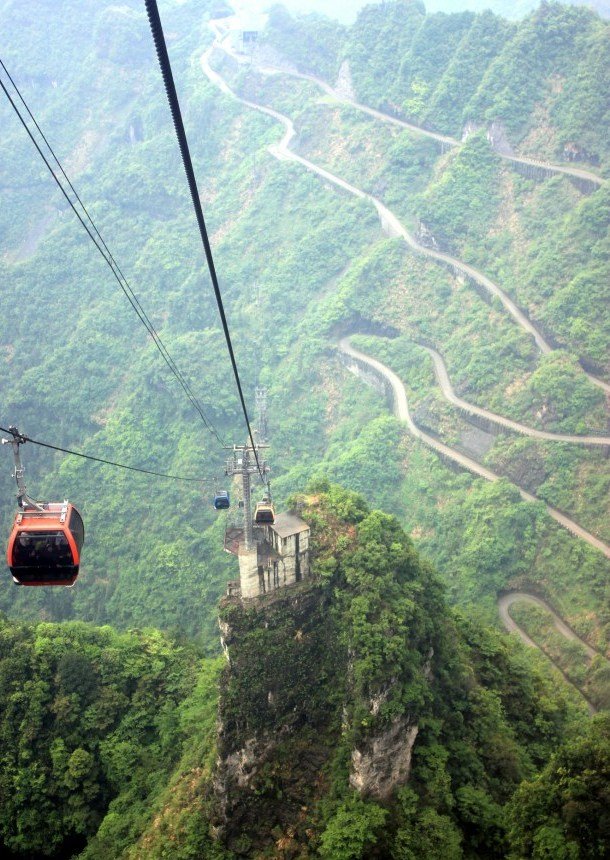 Cable car ride with a view at the ZhangJiaJie National Park in China